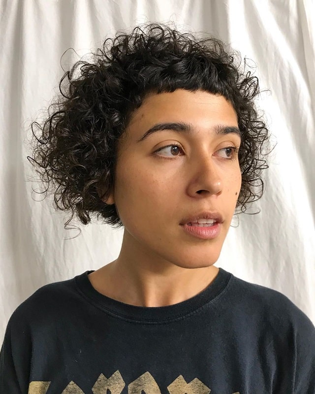 18 Most Universal Curly Bob With Bangs 2023 Hot Picks Styledope 