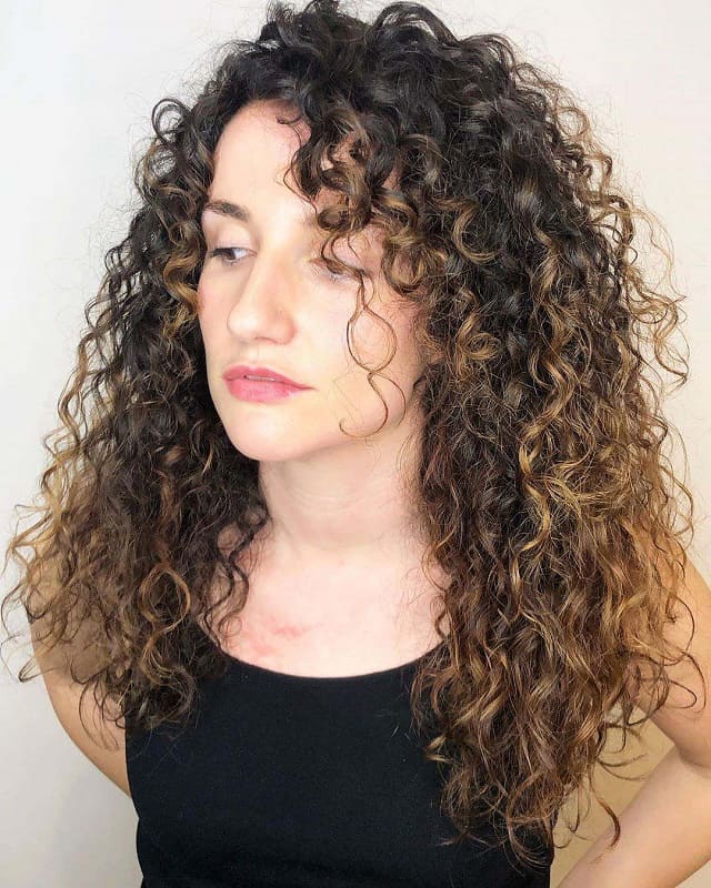 15 Prettiest Balayage Colors for Curly Hair – StyleDope