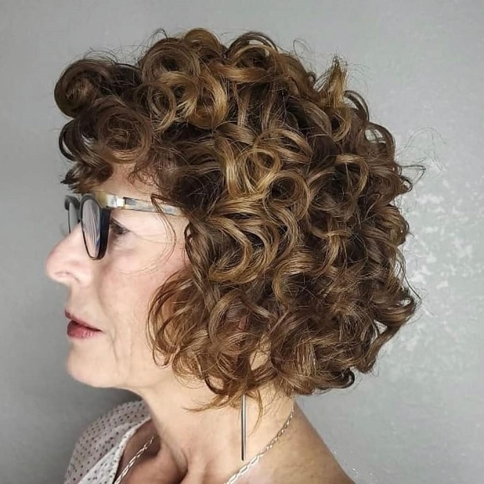 11 Best Variations of A Short Layered Curly Hair – StyleDope