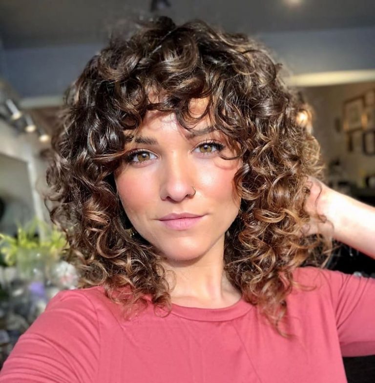 12 Best Curly Shag Haircuts For Fashionable Ladies
